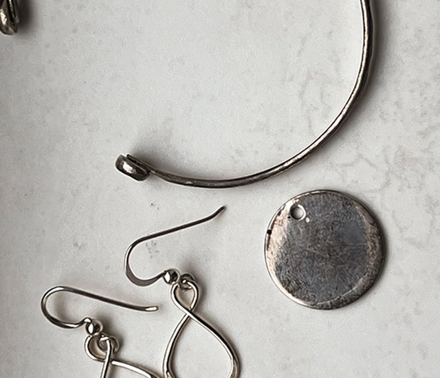 My Sterling Silver Jewellery Turned Black How Do I Restore It Gaamaa Blog2 Cover 640x550 Crop Center 