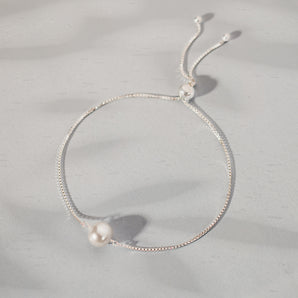 Silver pearl bracelet 